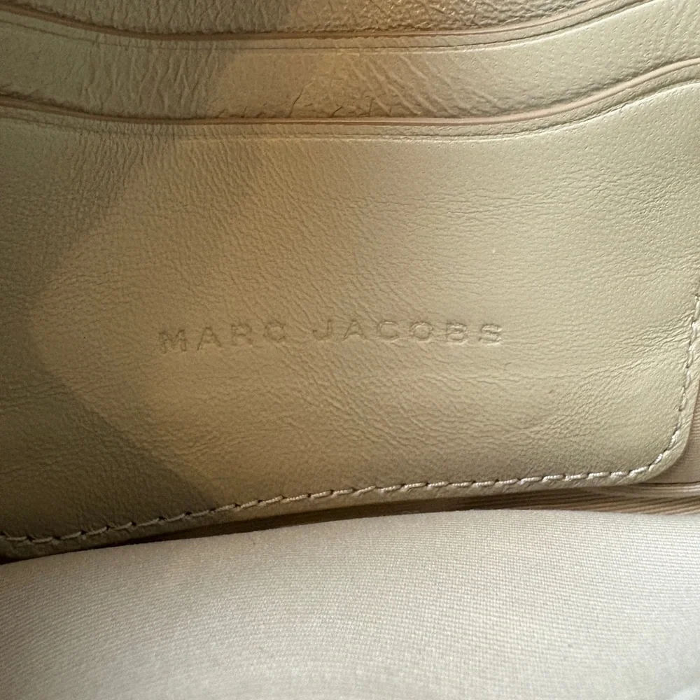 Marc Jacobs The Monogram Mini J Marc shoulder bag - Picture 7 of 9